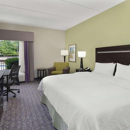 Hampton Inn Atlanta-Town Center/Кеннесо Экстерьер фото