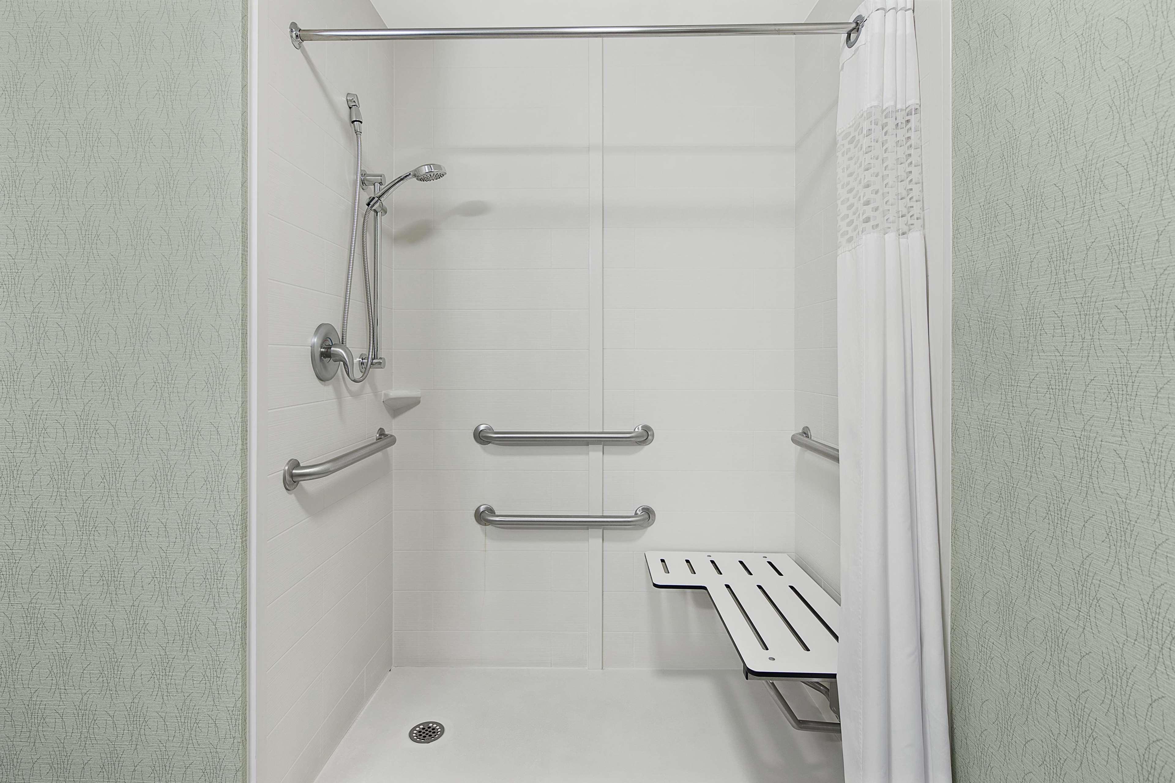 Hampton Inn Atlanta-Town Center/Кеннесо Экстерьер фото