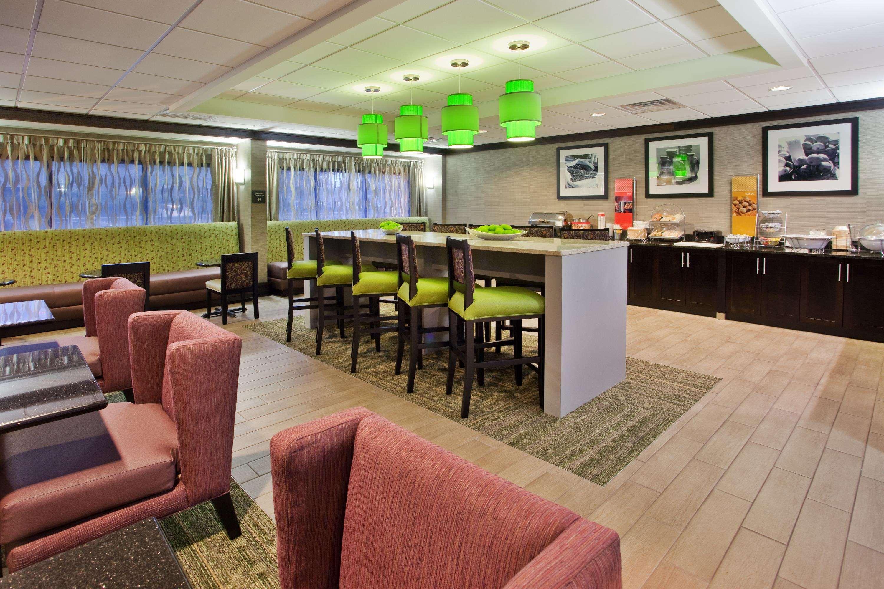 Hampton Inn Atlanta-Town Center/Кеннесо Ресторан фото