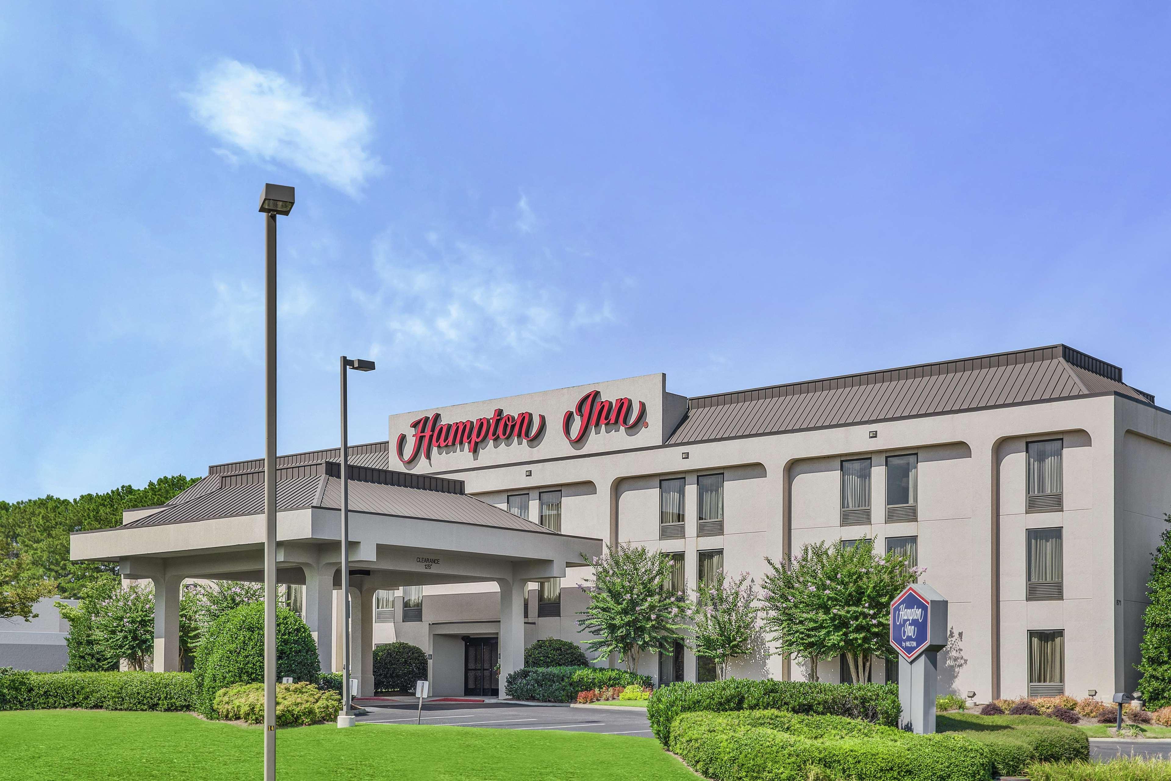 Hampton Inn Atlanta-Town Center/Кеннесо Экстерьер фото